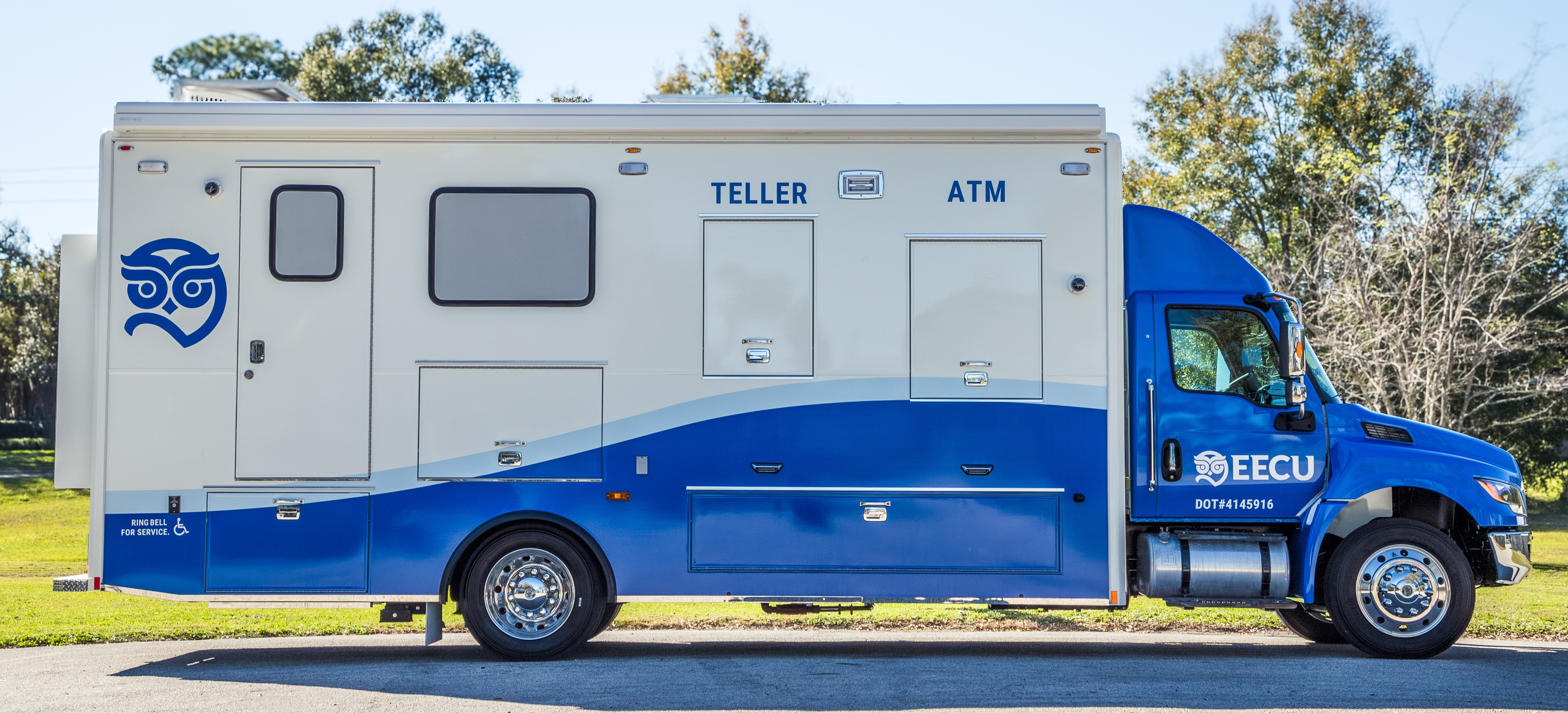 Exterior de la sucursal móvil